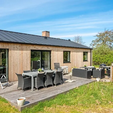 Gunny - 500m To The Fjord By Interhome Feriehus